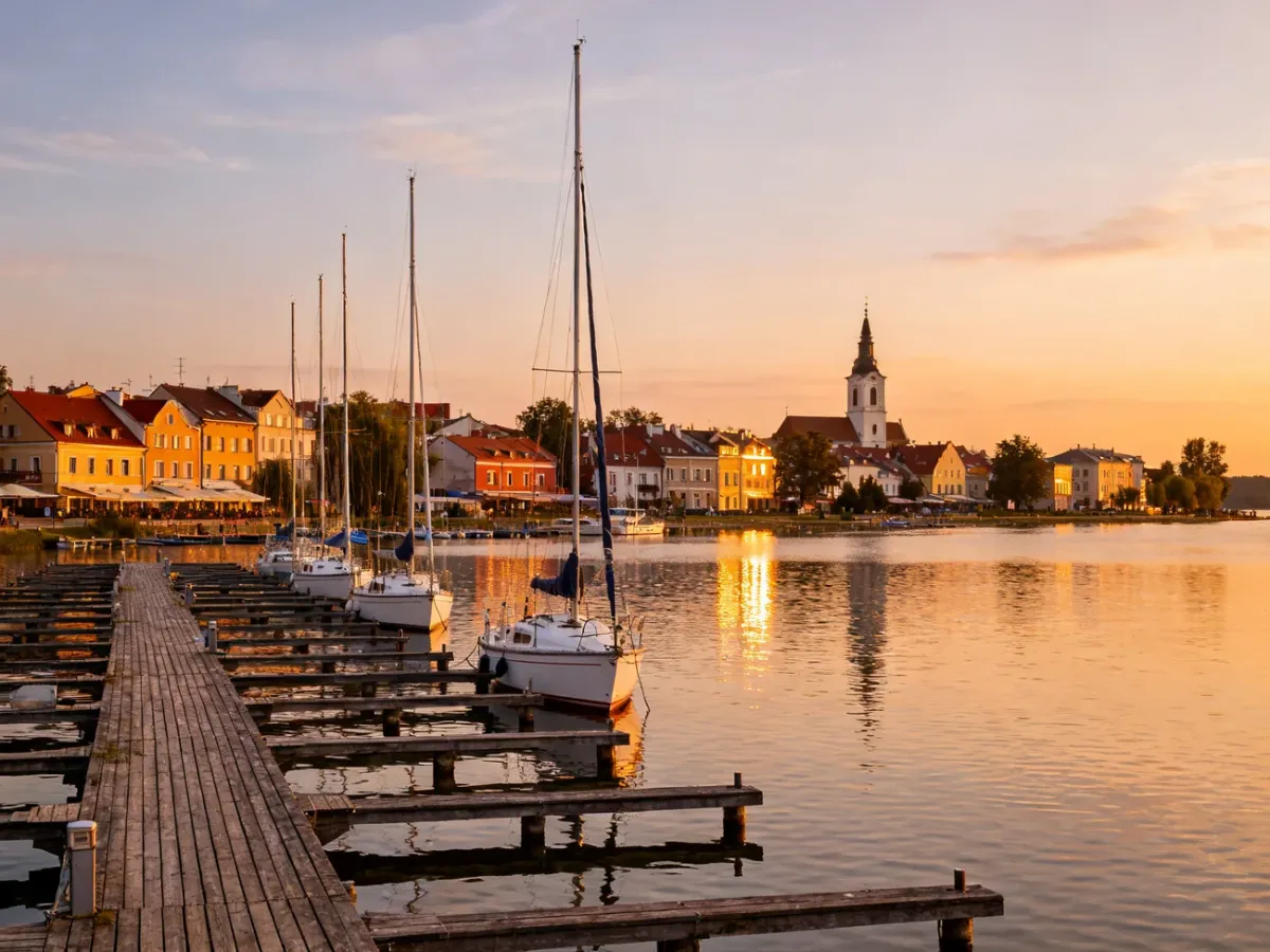Mikołajki – co warto zobaczyć? Najciekawsze atrakcje miasta