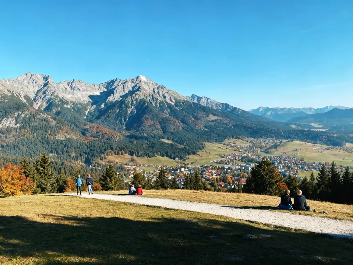Panorama Tatr i Zakopanego widziana z Gubałówki